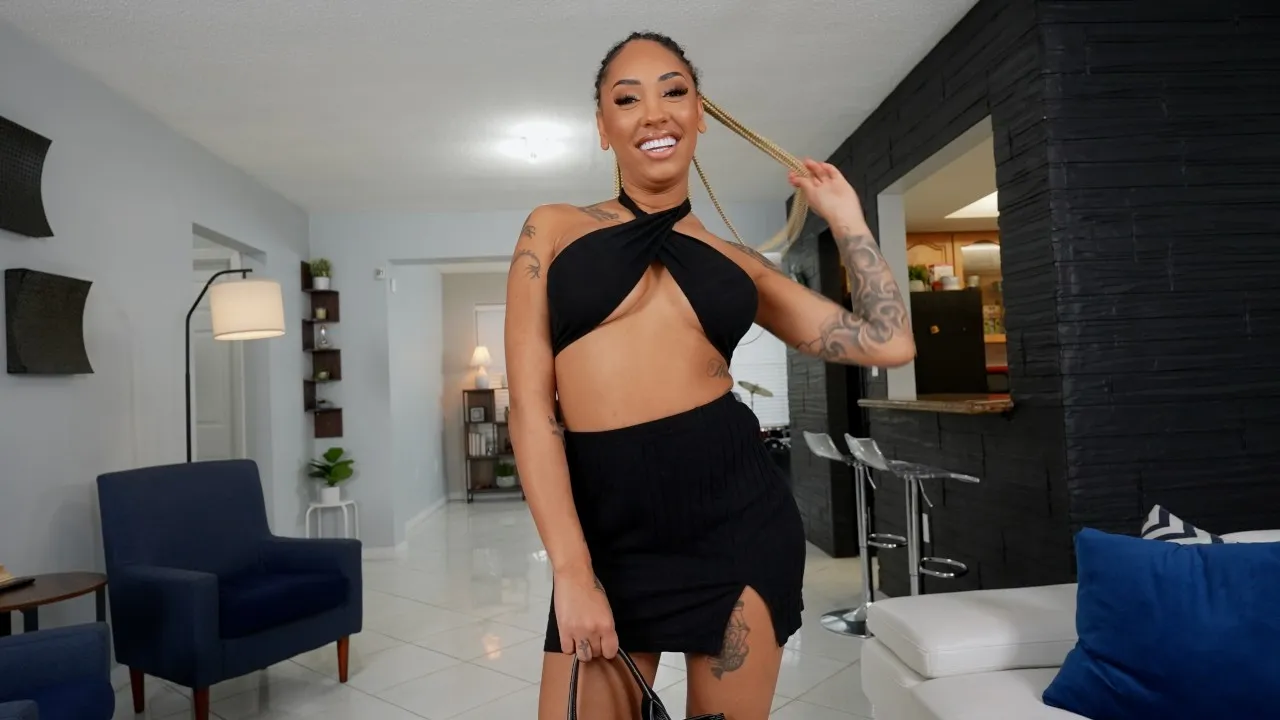 Kona Jade – Striptease