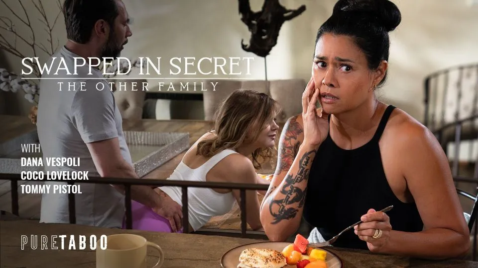 Coco Lovelock, Dana Vespoli – Intercambiado En Secreto: La Otra Familia