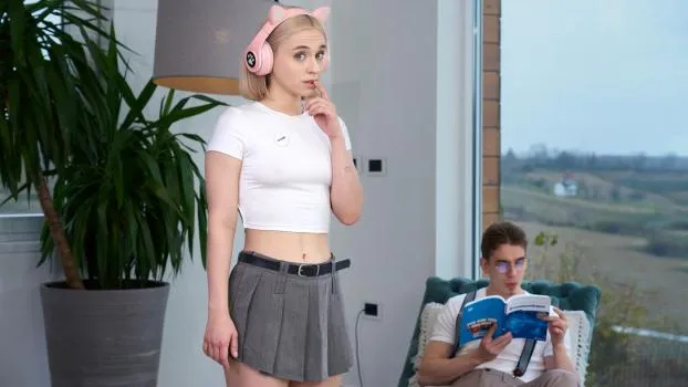 Molly Cute – Her First Double Penetration